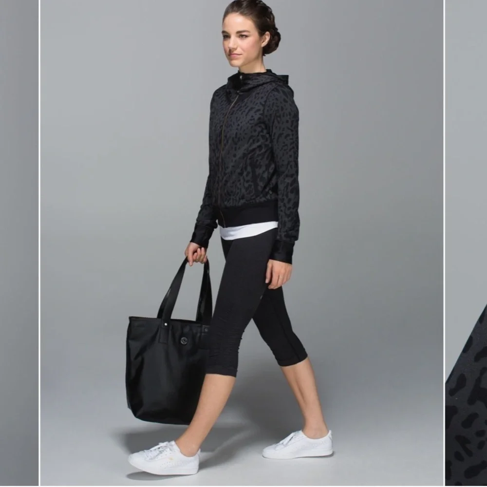 Lululemon Grey Black Namaskar Leopard Animal Swirl zip up scuba hoodie size 4 - Picture 2 of 16